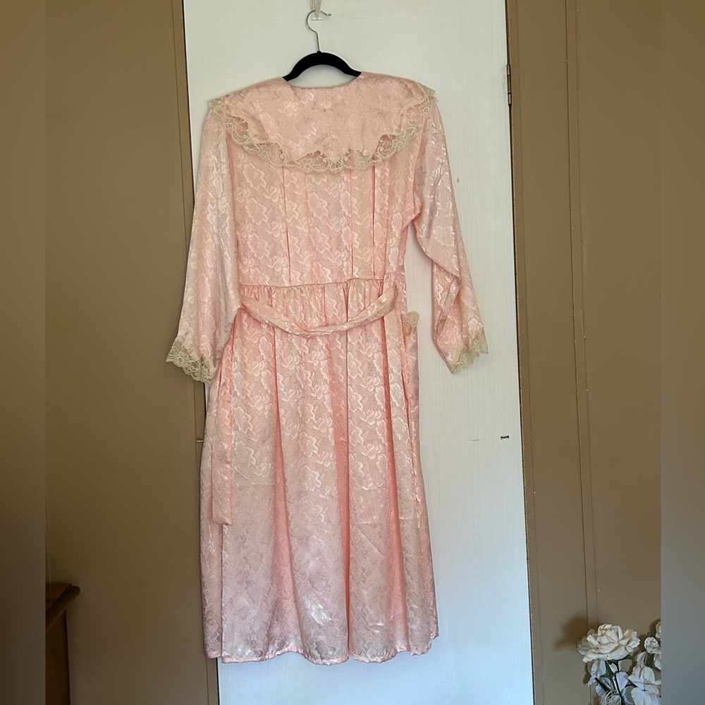Vintage robe - Picture 2 of 11